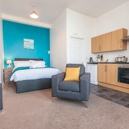 Five Way Apartments Пейнтон Экстерьер фото