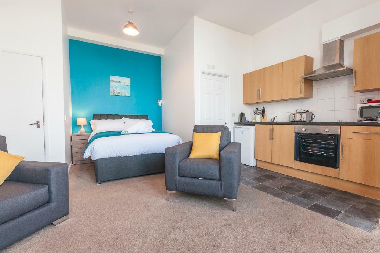Five Way Apartments Пейнтон Экстерьер фото